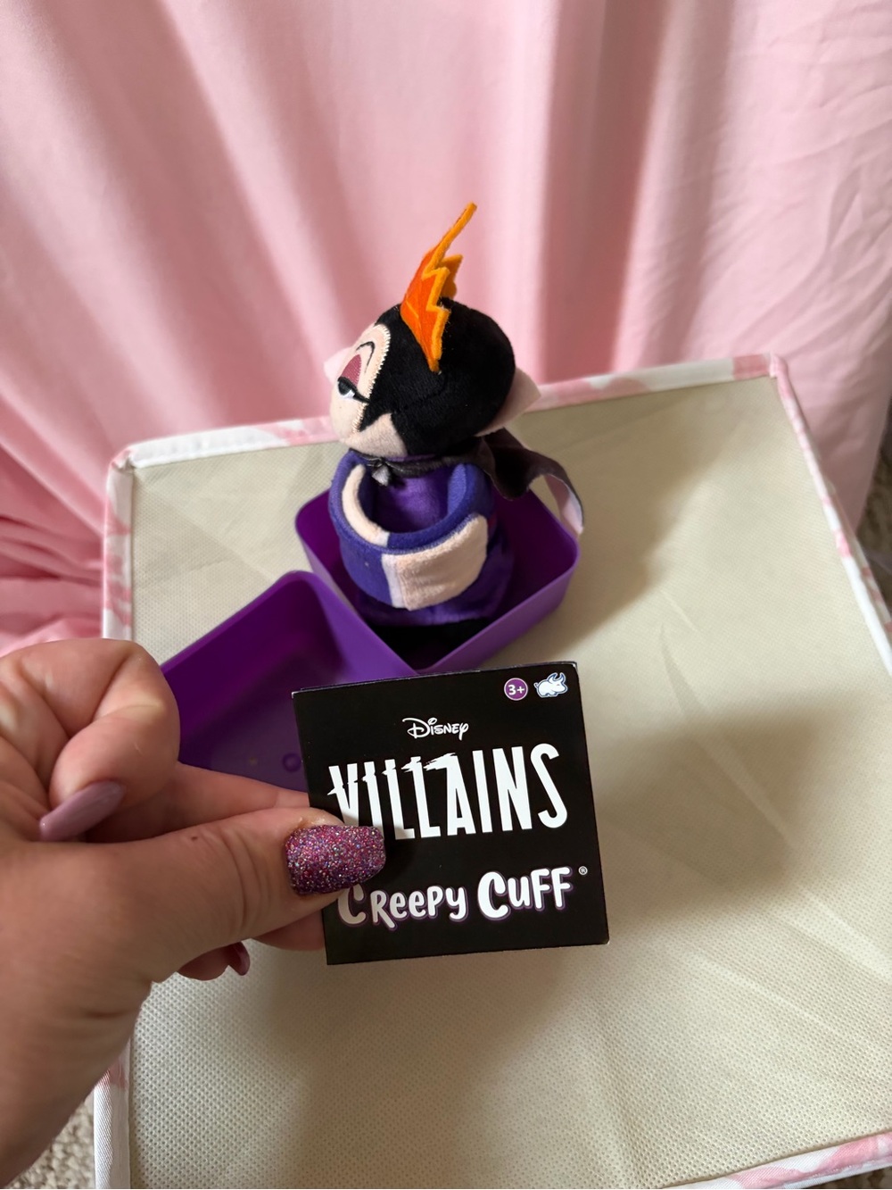 NEW Disney Evil Queen Cutie Cuff Plush Toy - Picture 5 of 5